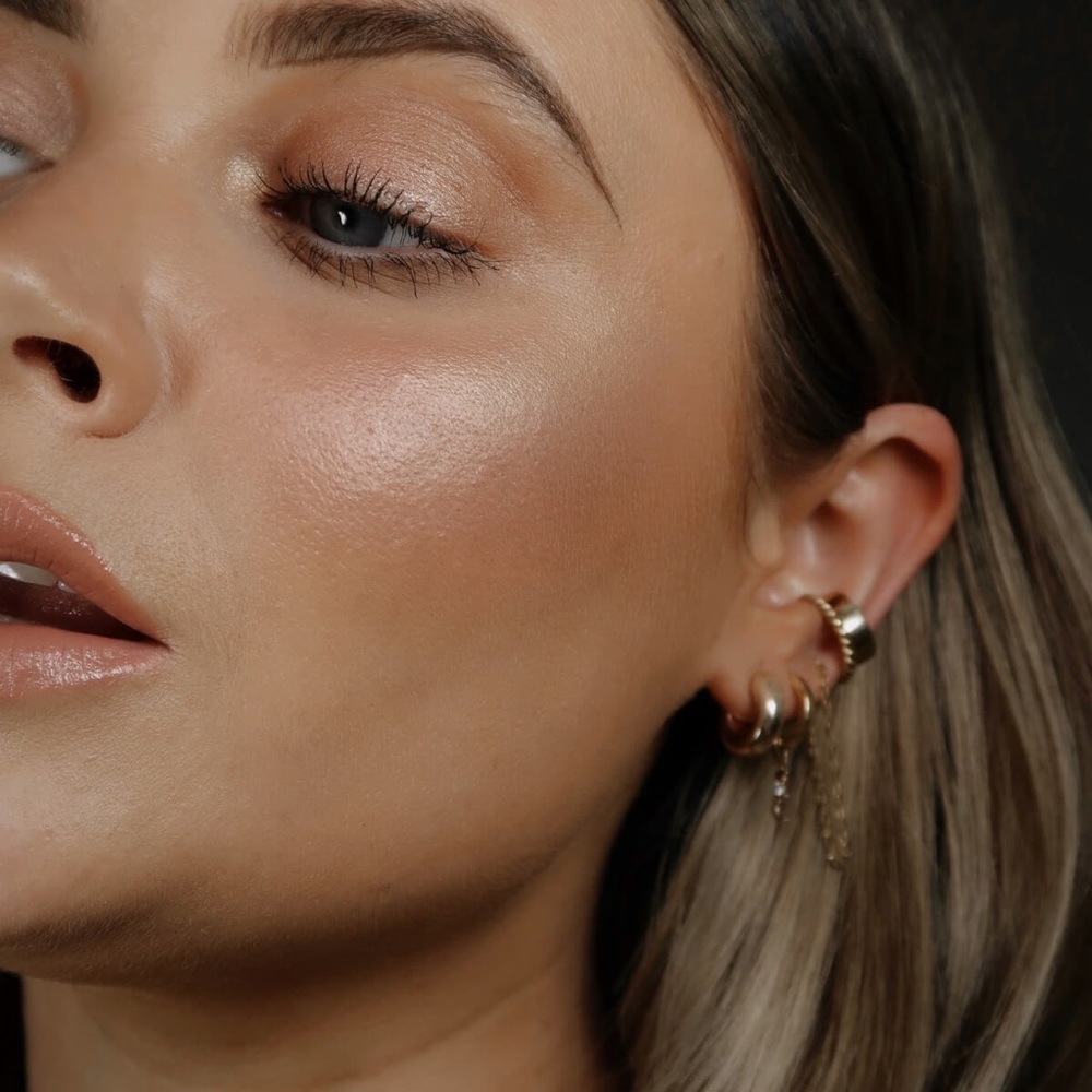CODE 8 highlight sculpting HD palette - Picture 2 of 10